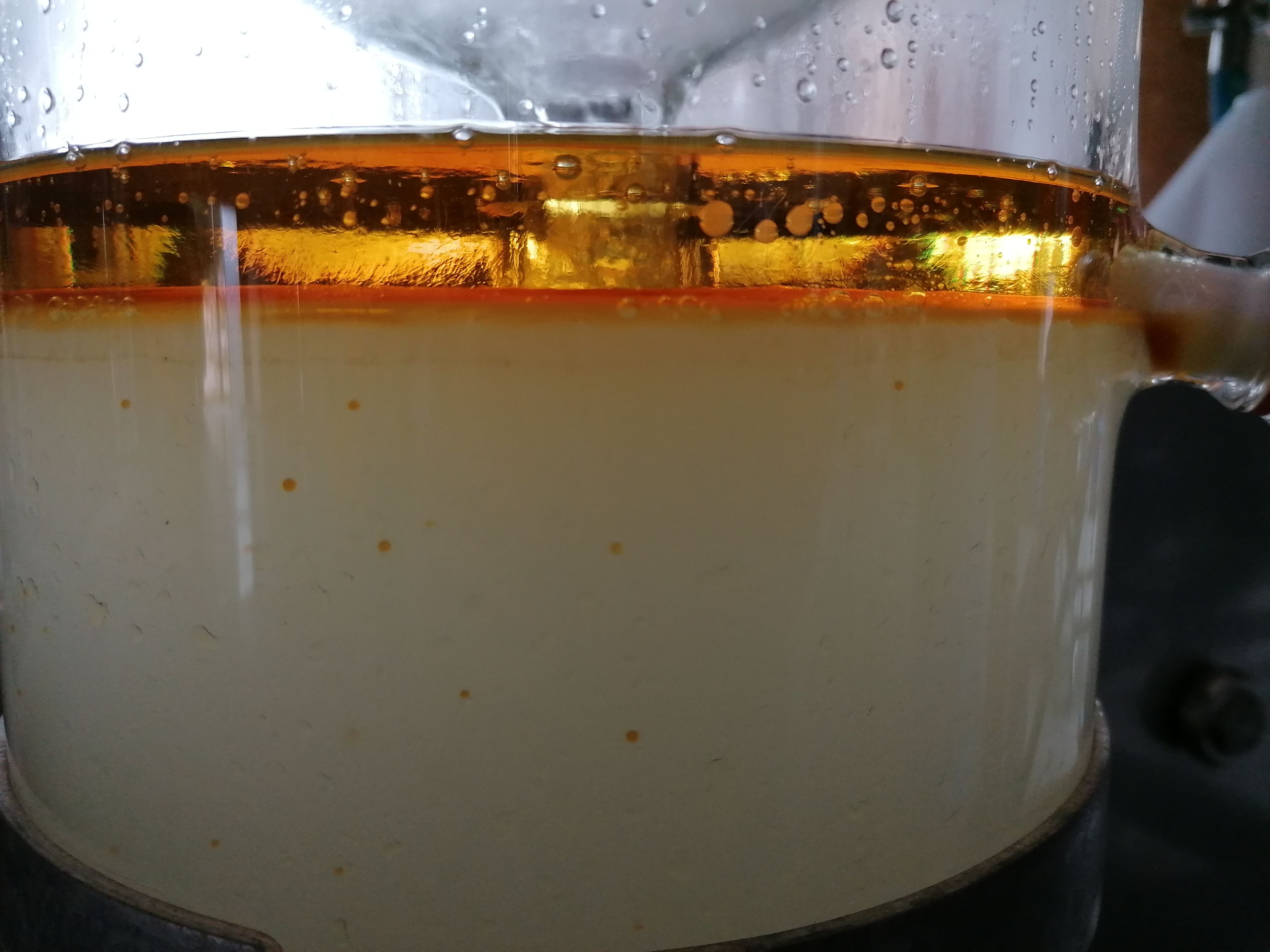 Decouvrez la distillation Aceite esencial de tomillo linalol 100% ecológico y artesanal